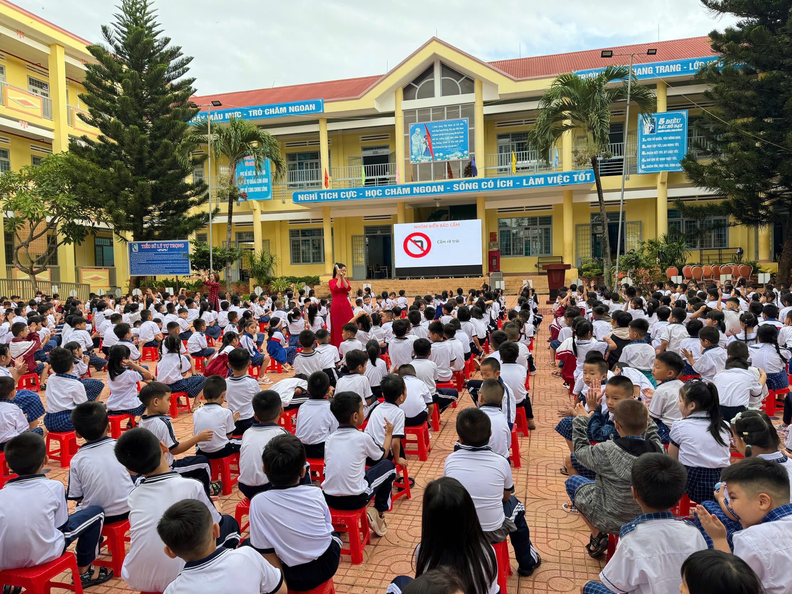 z7030474933504_723b832fd2681a0e8190e8e49a5ef892