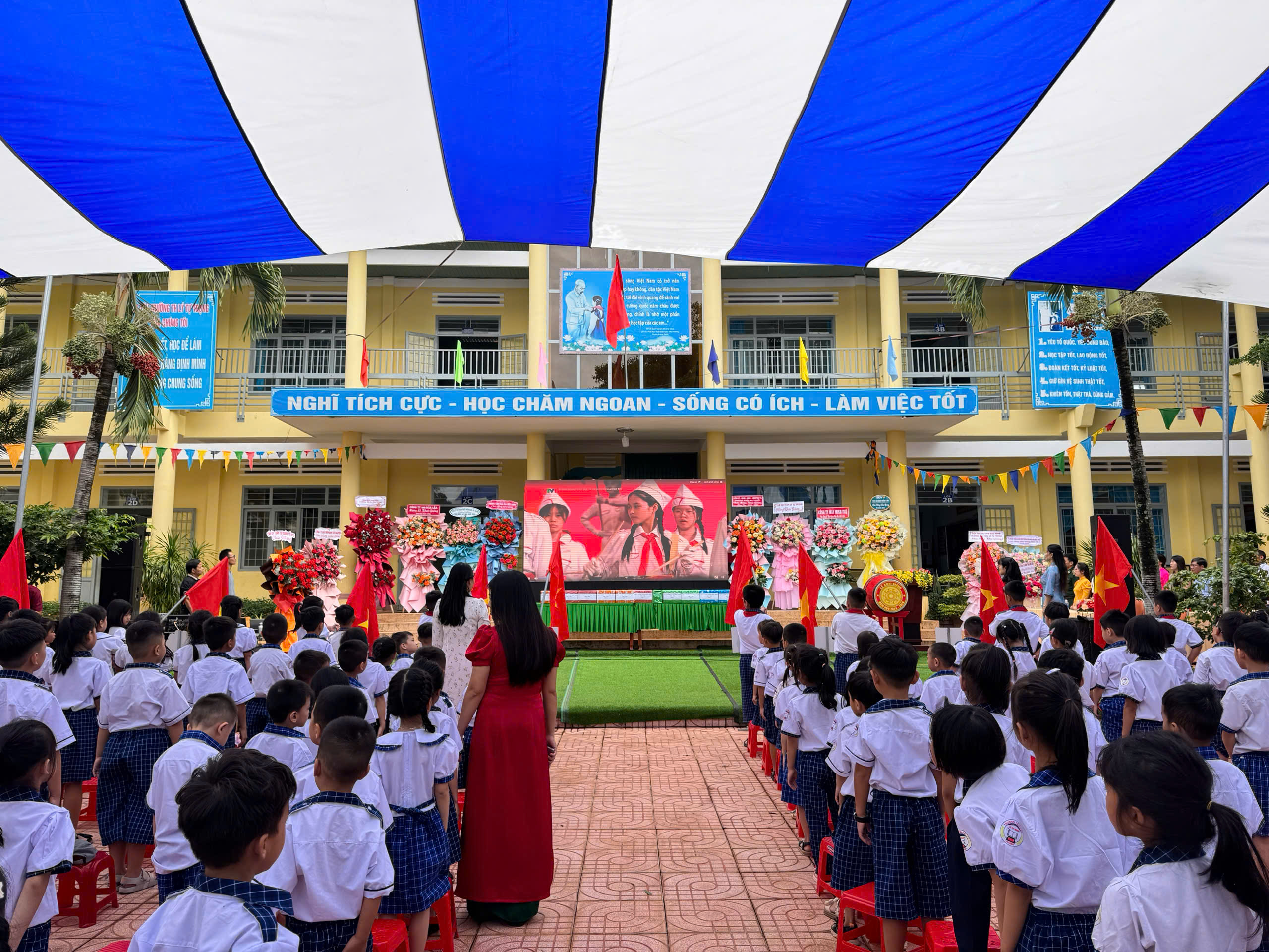 z6979082426260_bef0deb64c1bc49ec187e1a29ddcbb05