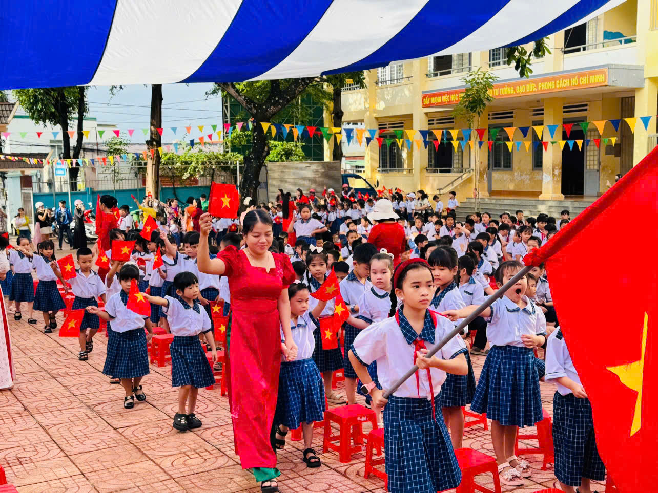 z6979470012227_38bfce5855f4b0e02ff688b023f9ef4f