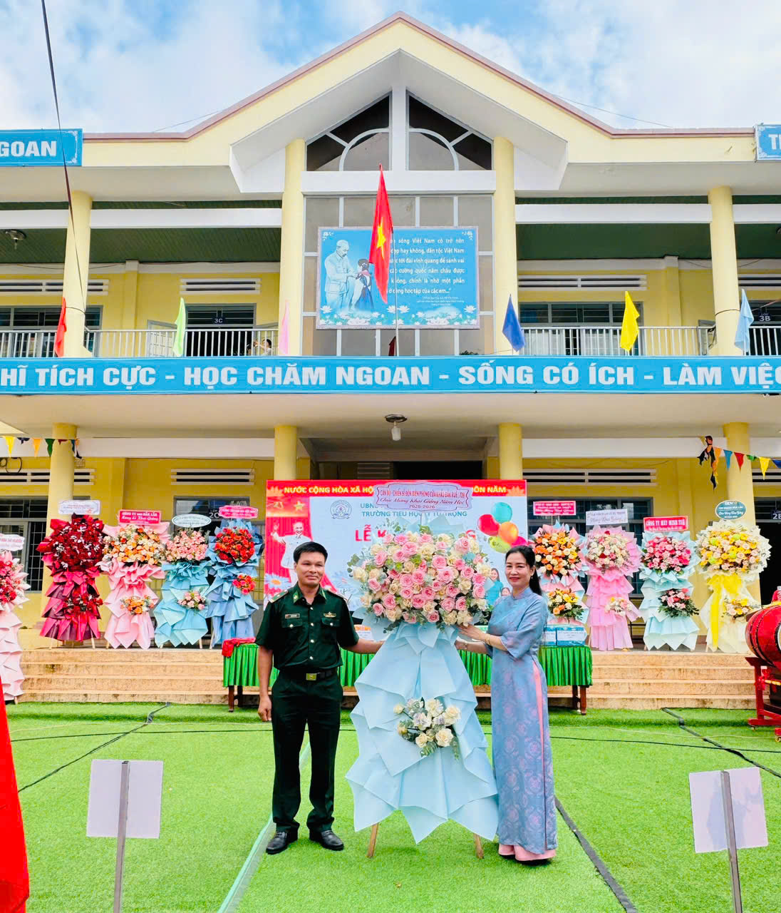 z6979471778836_41c7463d7ebcc1909e7acf6f95fc2898